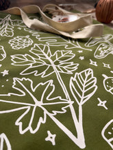 Load image into Gallery viewer, Autumn Totebag