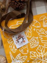 Load image into Gallery viewer, Autumn Totebag