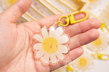 Load image into Gallery viewer, Daisy Keychain
